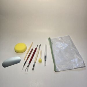 Kit "Clelia" 9 items: herramientas varias + Estuche y pincel viral